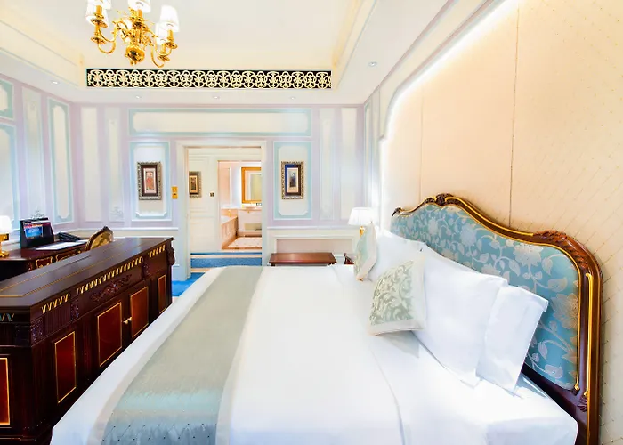 Hotel Legend Palace 5*