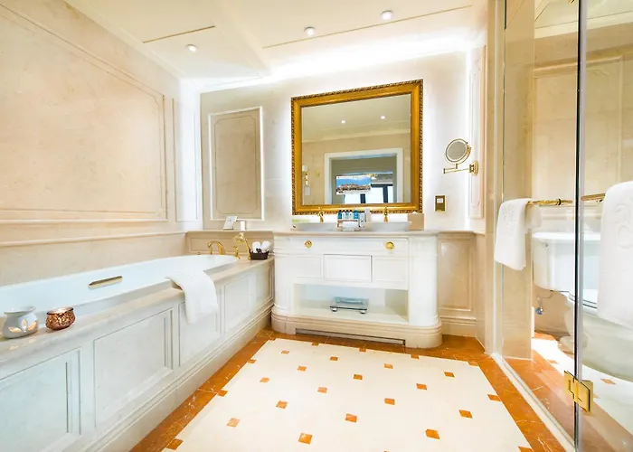 Legend Palace 5* Macau